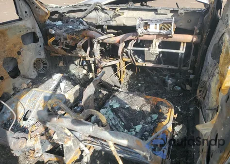 2005 Mercury Mariner из США, поврежденный, VIN 4M2YU56105DJ03725